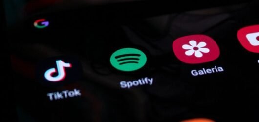 Random Access Parquet data lake architecture: How Spotify Is Turning the Data Lake Into an Online Serving Layer