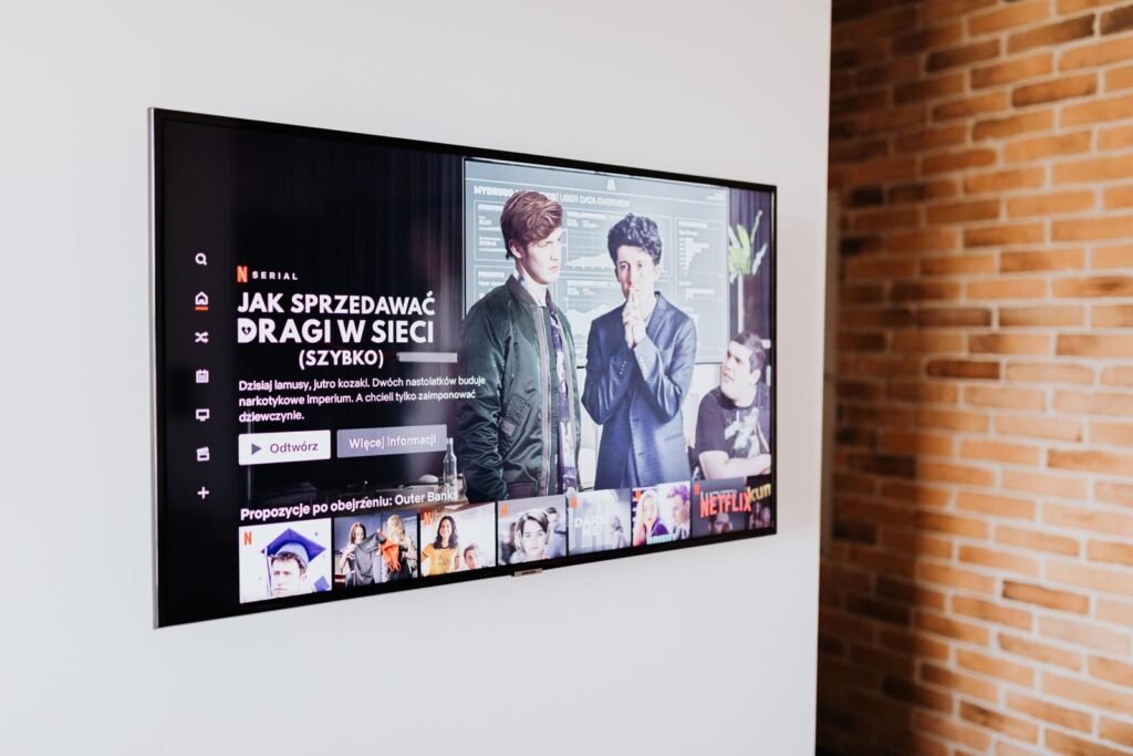 CloudTV thunderOS: India's "Homegrown" Smart TV OS Is Android Underneath
