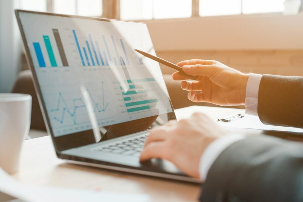 AI-Powered Credit Analysis via MCP: Dun & Bradstreet Wires Finance Agents