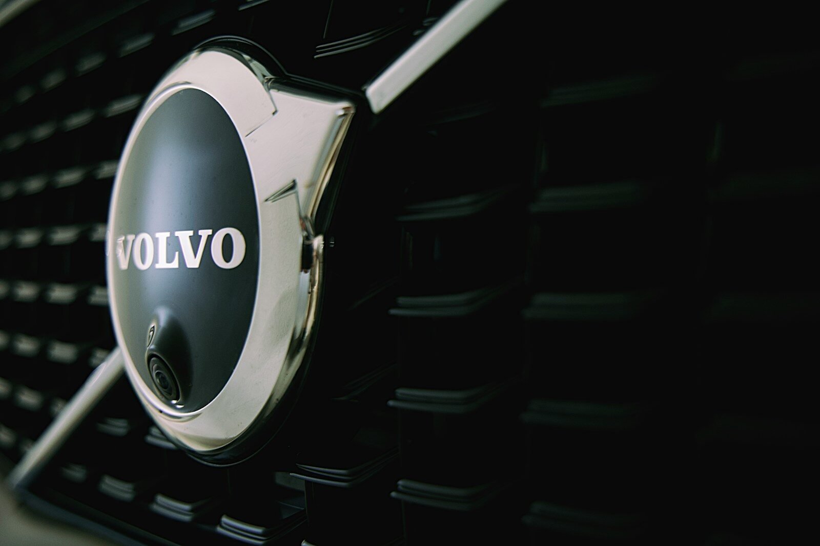 Autonomous Trucking Adds a Customer as Volvo and Waabi Start Texas Freight Runs