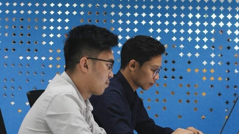 YYForce adds a marketplace and ads to 24iFM