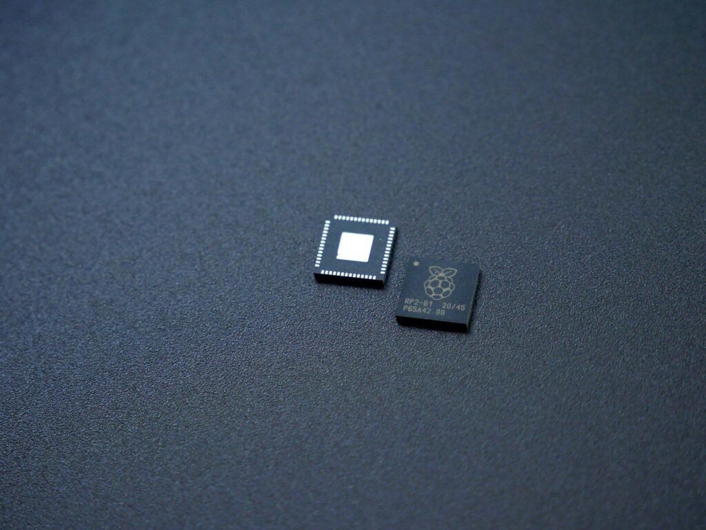 Capacitive touch controller: what Microchip's parallel-sensing parts really change