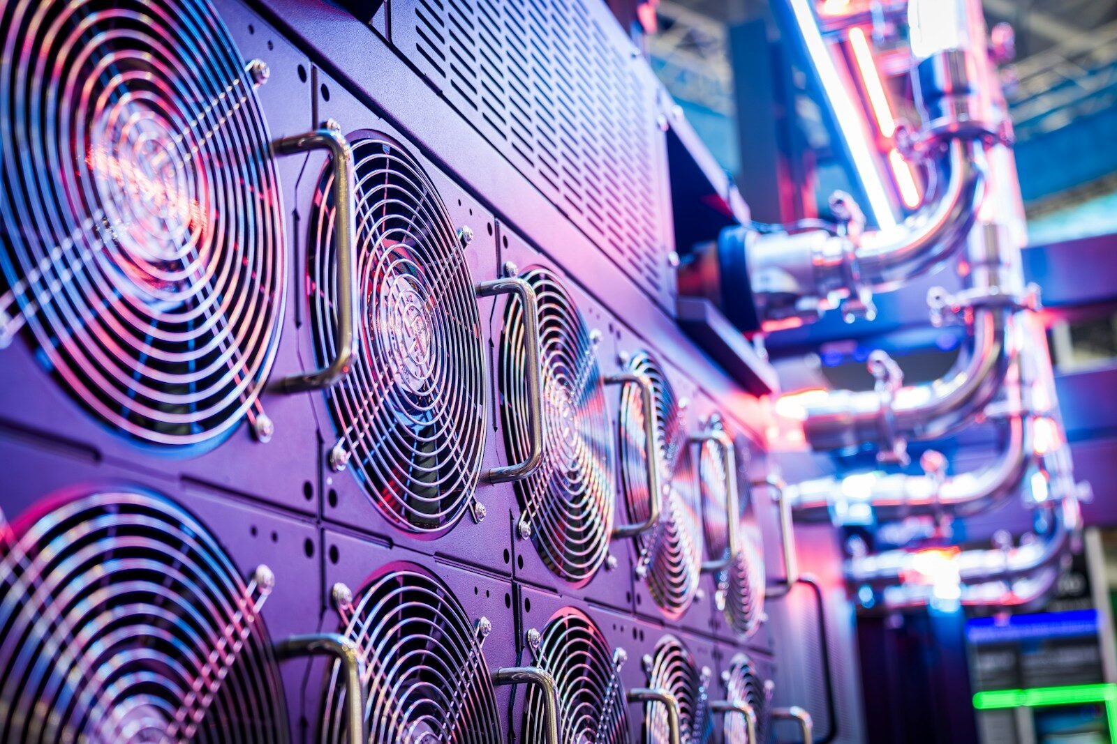 Flexxon Tech4Biz Partnership: Secure Servers by Default