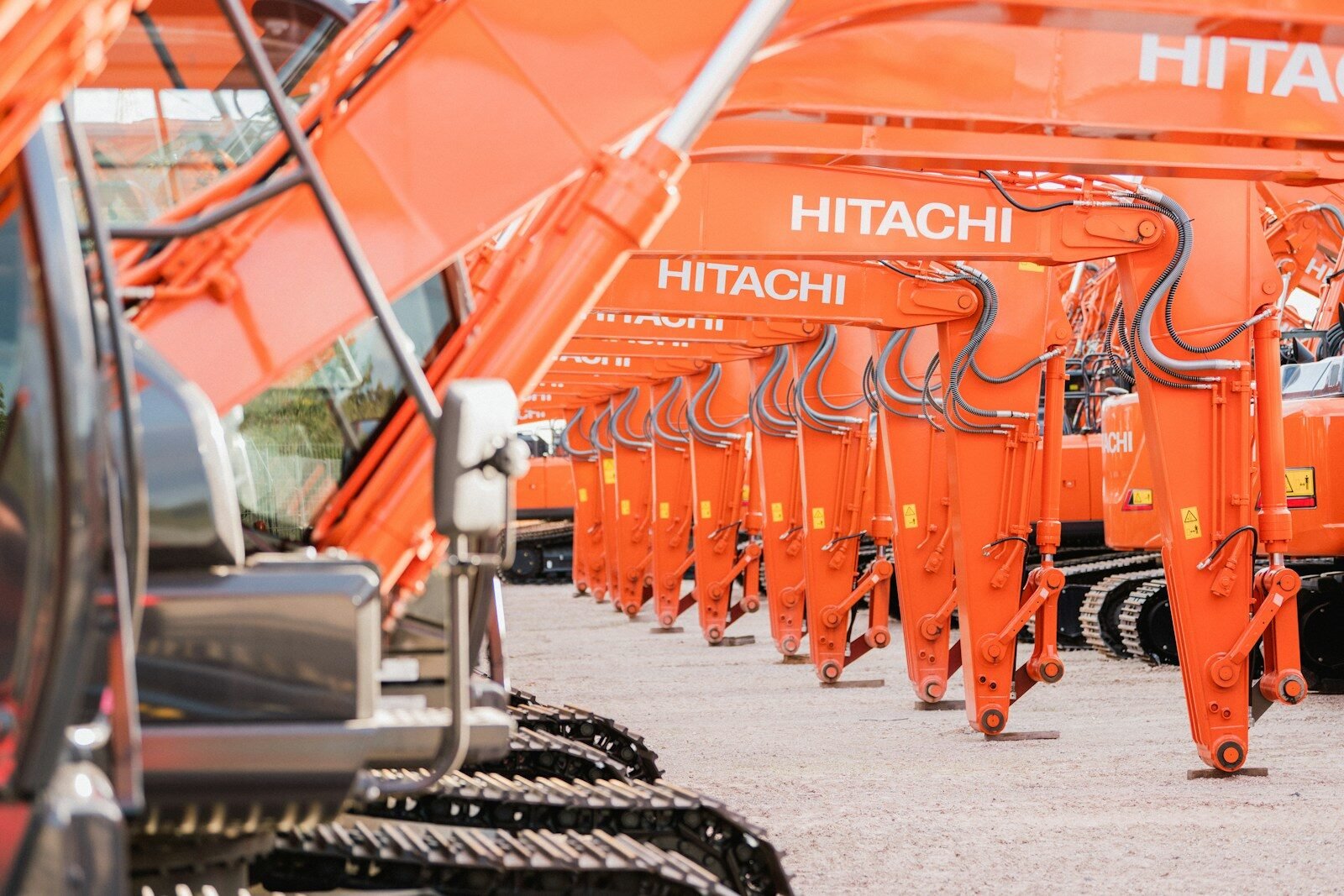 Hitachi High-Tech Opens Mumbai Analytical Lab, Extending Its India Two-Site Push