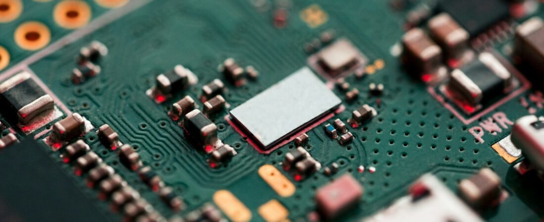 Capacitive touch controller: what Microchip’s parallel-sensing parts really change