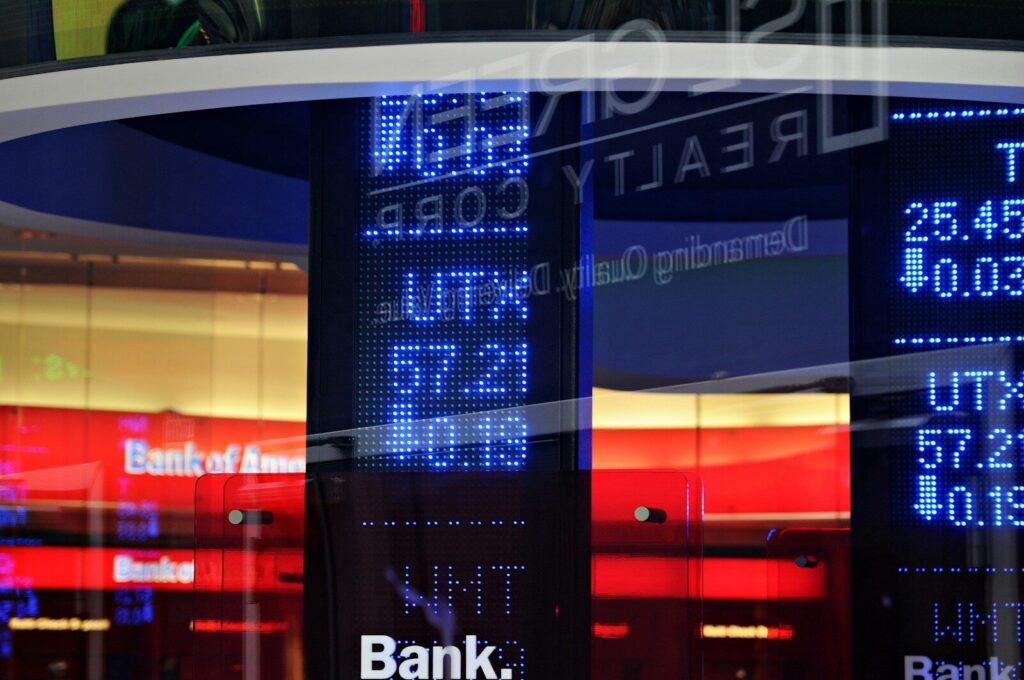 Bloomberg Electronic Markets Automates JGB Market-on-Close Trading