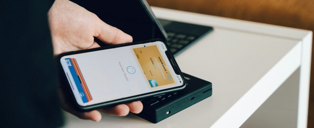 Apple Pay Launches in India with Axis Bank: Supported Cards, Merchants, UPI and RuPay Limits Explained