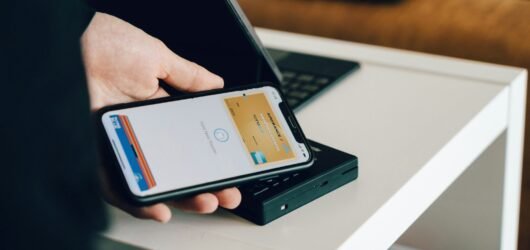 Apple Pay Launches in India with Axis Bank: Supported Cards, Merchants, UPI and RuPay Limits Explained