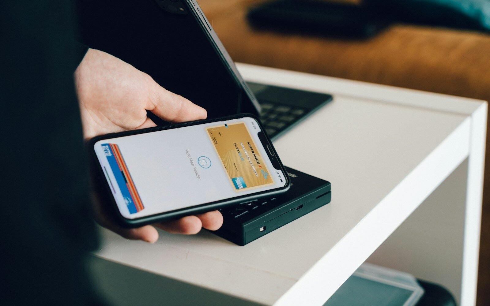 Apple Pay Launches in India with Axis Bank: Supported Cards, Merchants, UPI and RuPay Limits Explained